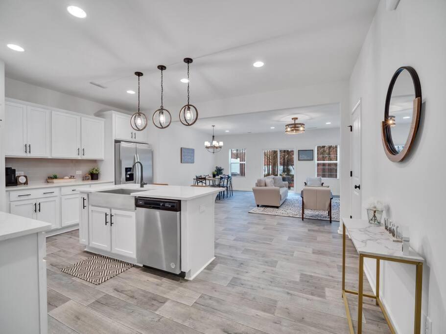 Gorgeous New Townhome/Charlotte! Zewnętrze zdjęcie
